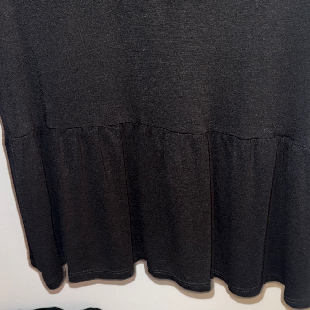 Time and Tru Black V-Neck Blouse - Picture 2 of 4
